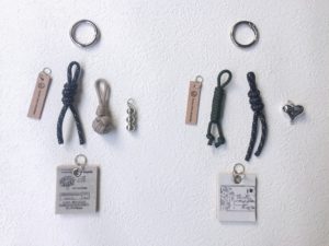 パラコードを合わせて、少しカジュアルに