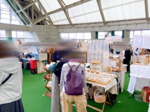 岡山ドームで開催されたハンドメイドイベントの会場風景